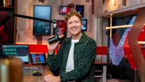 radio cropped